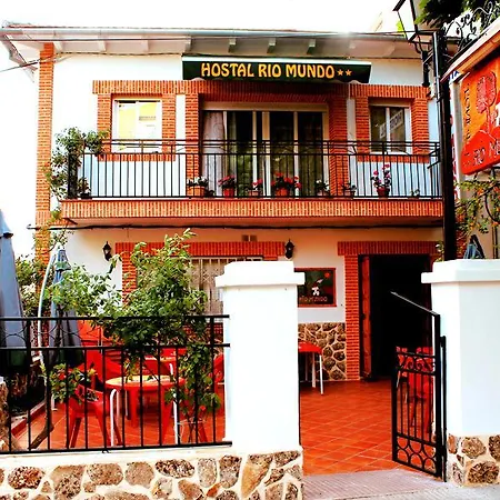 Hostal Río Mundo-2